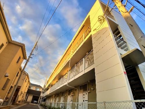 レオパレスシュテルンの外観写真