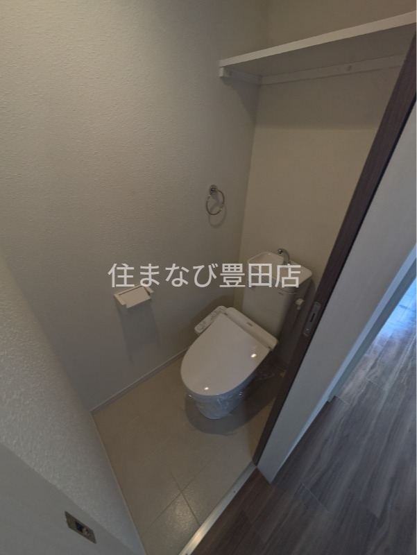 ＪＲ東海道本線 三河安城駅 徒歩12分 3階建 築6年のトイレ写真