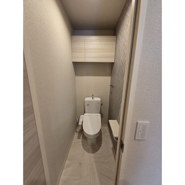 Six Bijoux堺町五条のトイレ写真
