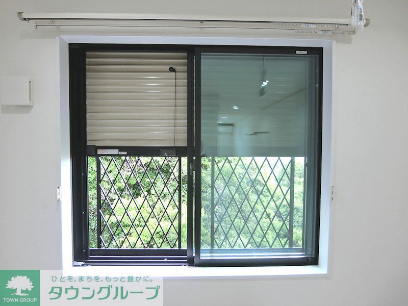 その他　【施工例】安心の防犯シャッター付（1階のみ）