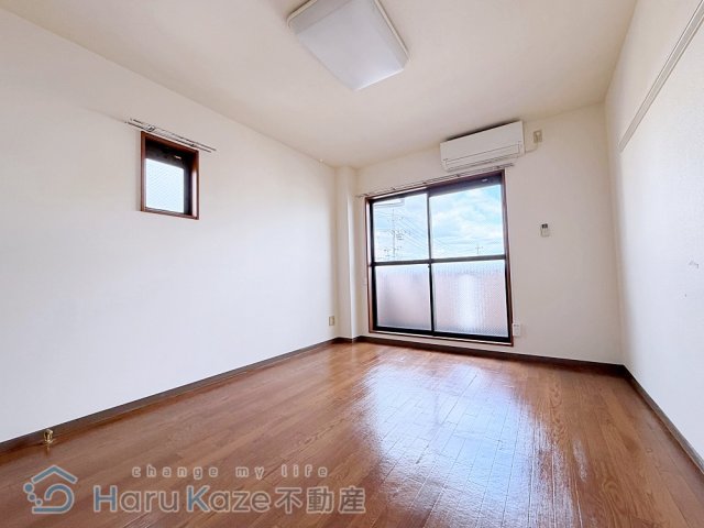 名鉄常滑線 道徳駅 徒歩8分 3階建 築24年の内装写真