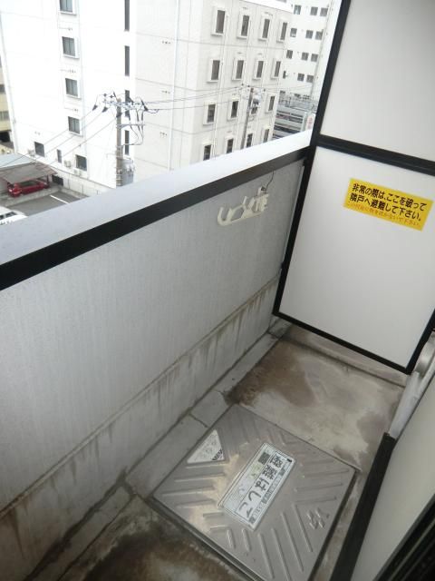 その他設備　広々としたバルコニーです