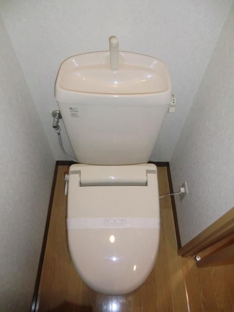 トイレ　清潔感のあるトイレです