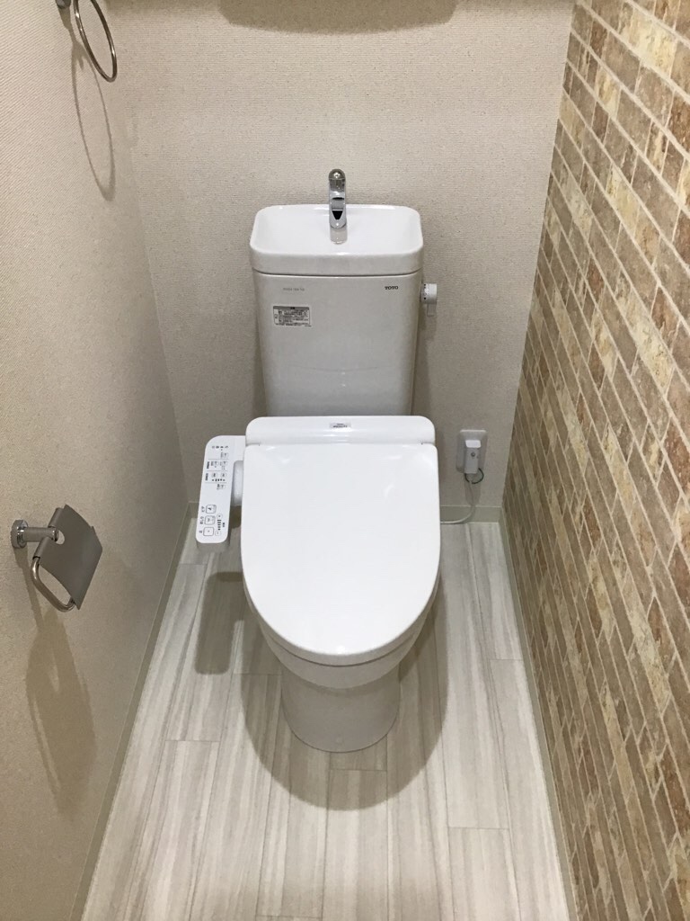 フジパレス新伊丹駅東ウエストのトイレ写真