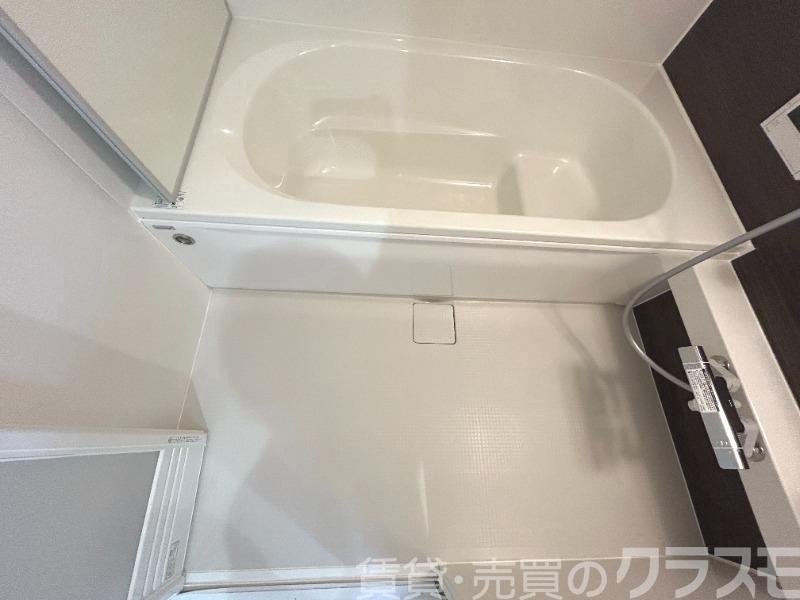 バス・シャワールーム　浴室乾燥機＆追焚機能付き広々バスルーム♪