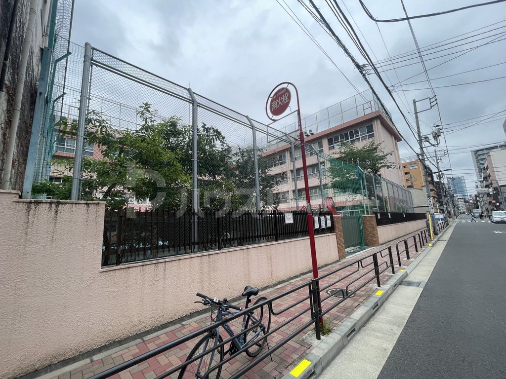 幼稚園・保育園　台東区立ことぶきこども園（幼稚園・保育園）まで340m