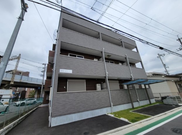 駅前つばきハイツの外観写真