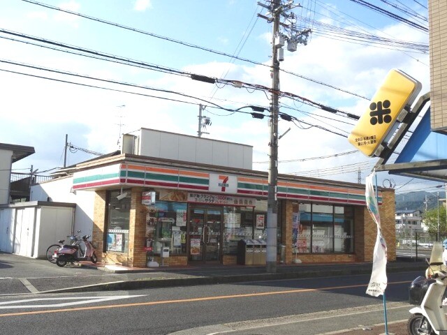 コンビニ　セブンイレブン高槻大蔵司2丁目店（コンビニ）まで97m