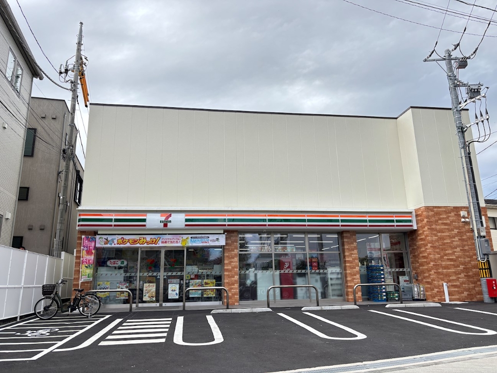 コンビニ　セブンイレブン 足立栗原一丁目店（コンビニ）まで169m