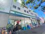 コンビニ　ファミリーマート 西新井駅東口店（コンビニ）まで298m