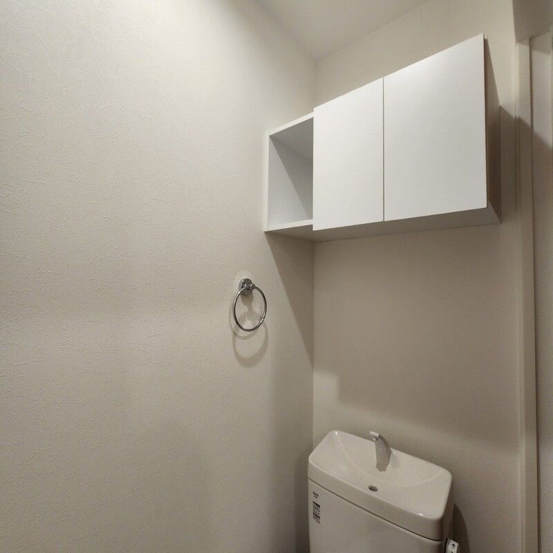 京成押上線 八広駅 徒歩15分 2階建 築3年のトイレ写真