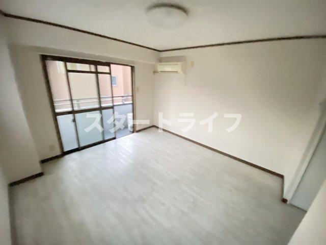 阪急宝塚線 三国駅 徒歩8分 5階建 築35年の居間写真