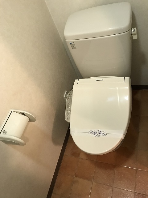 賃貸 高層階ルーフバルコニー付き フェニックス初台 HDのトイレ写真