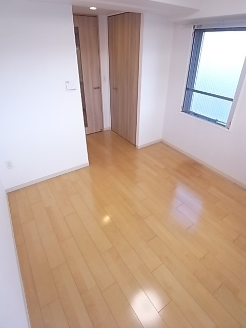 レジュールアッシュアーバンゲートの居間写真