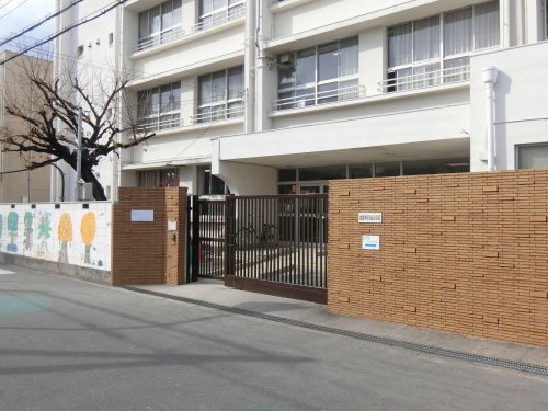 小学校　大阪市立清水小学校（小学校）まで156m