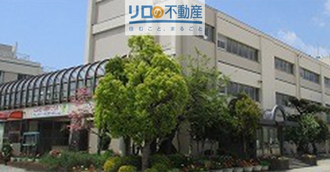 小学校　伊丹市立南小学校（小学校）まで961m
