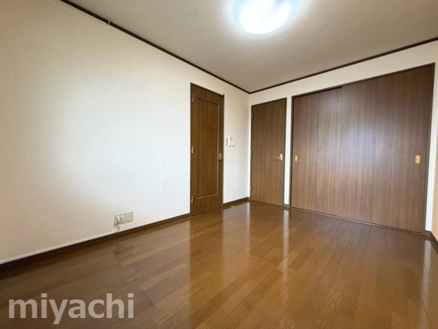 ＪＲ高徳線 勝瑞駅 徒歩39分 3階建 築29年の居間写真