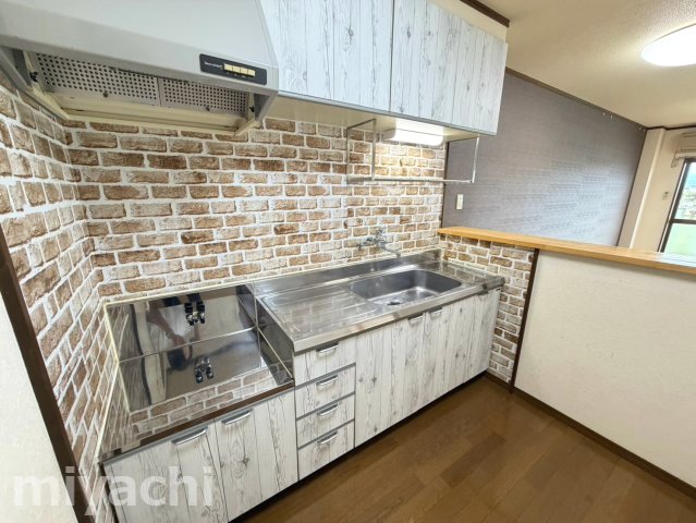 ＪＲ高徳線 勝瑞駅 徒歩39分 3階建 築29年のキッチン写真