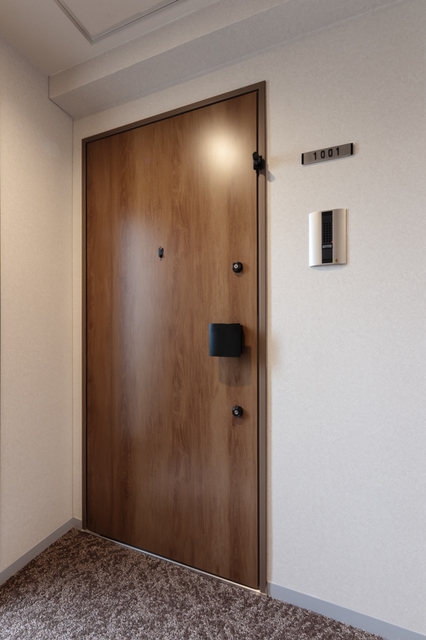 玄関　※写真は同タイプ住戸です。