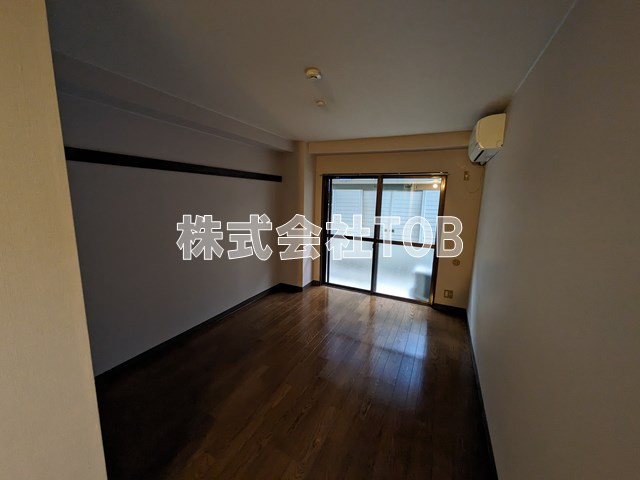 居室・リビング　8.2帖洋室