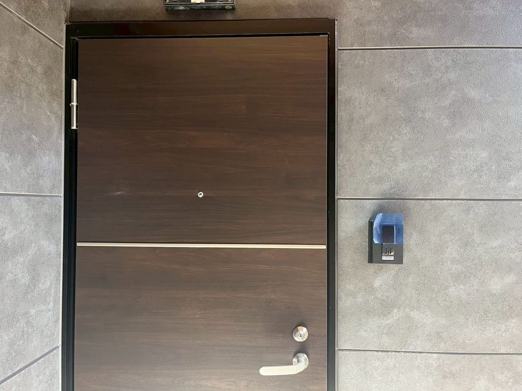 玄関　下駄箱