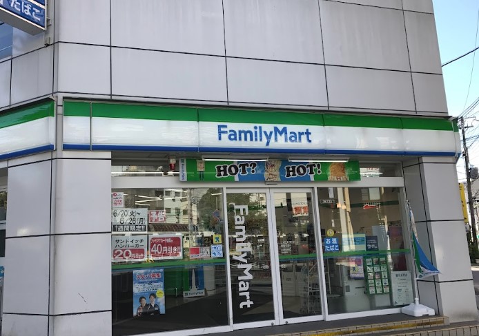 コンビニ　ファミリーマート 柳筋北店1（コンビニ）まで40m