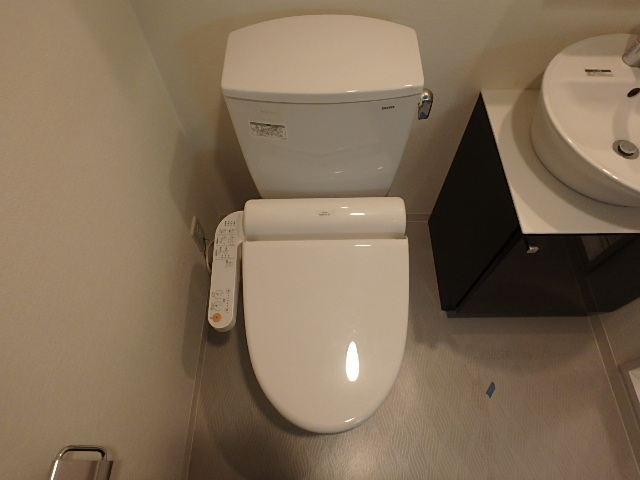 エスリード江坂広芝町のトイレ写真