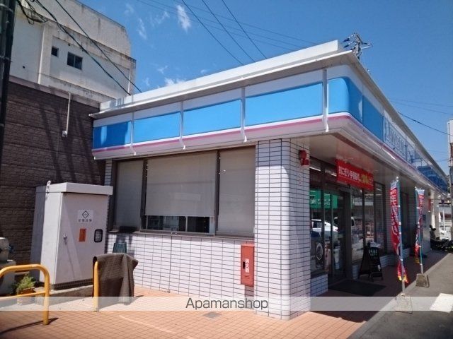 コンビニ　ローソン弁天町店様（コンビニ）まで2300m