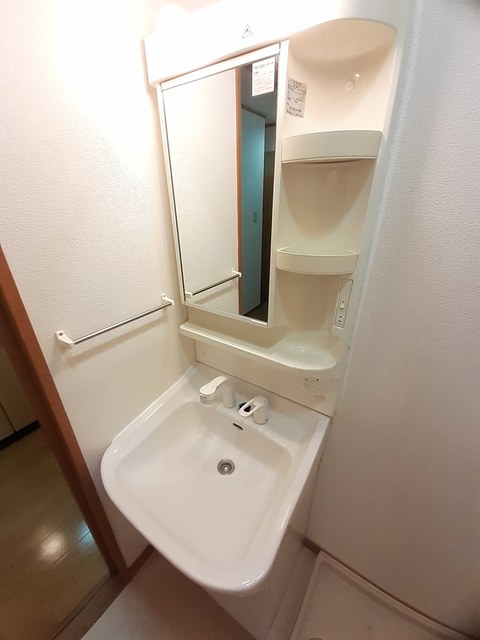 サムデイ小郡の内装写真
