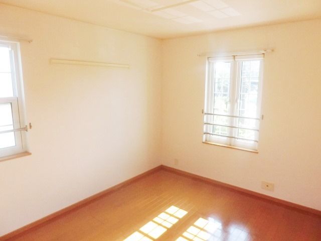 その他部屋・スペース　2面採光で明るいですね