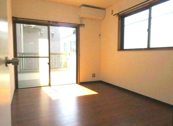 ＪＲ横浜線 矢部駅 徒歩11分 3階建 築38年の居間写真