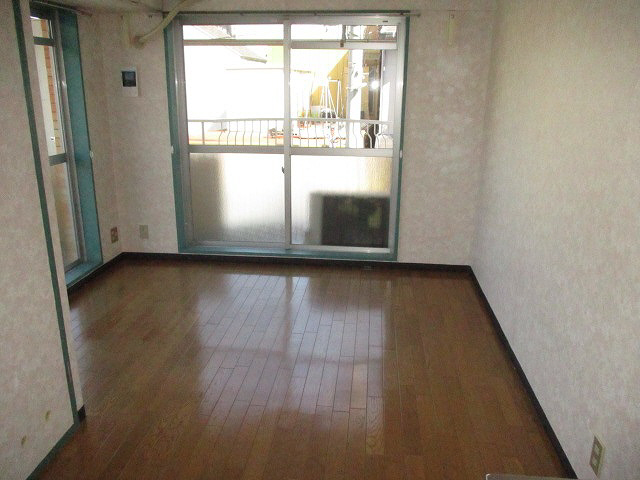 居室・リビング　写真は同マンションの別のお部屋のものです