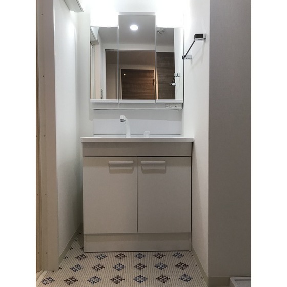 洗面設備　※同タイプ別部屋の写真です。現況優先。