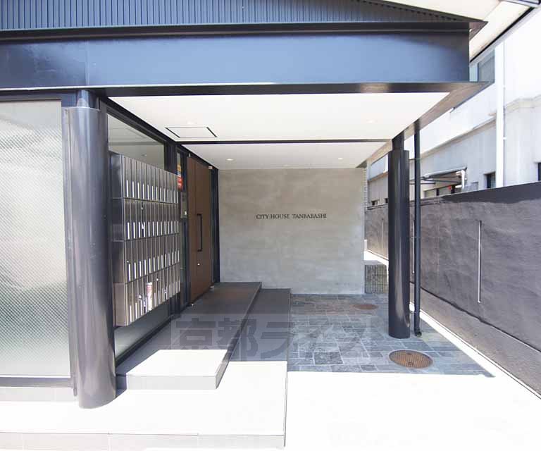その他共有部分　建物入り口付近です。