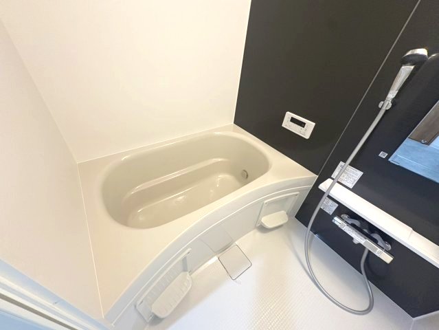 バス・シャワールーム　ゆったり過ごせるお風呂です