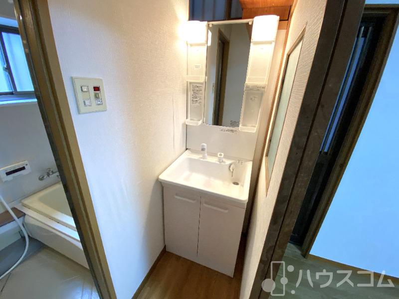 洗面設備　朝の支度はここで！