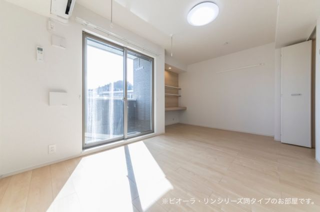 シティハイツ本宿Iの居間写真