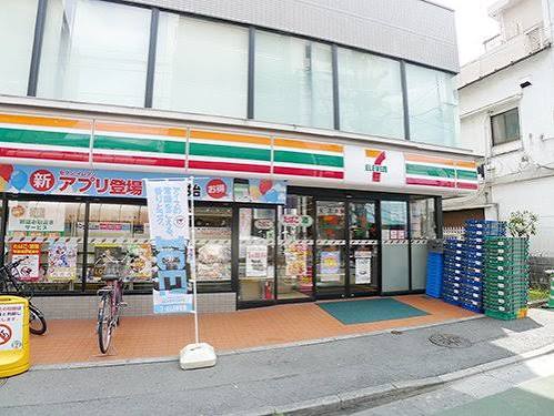 コンビニ　セブンイレブン板橋本町駅東店（コンビニ）まで191m