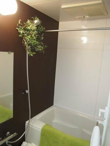 バス・シャワールーム　写真は同タイプ住居です。