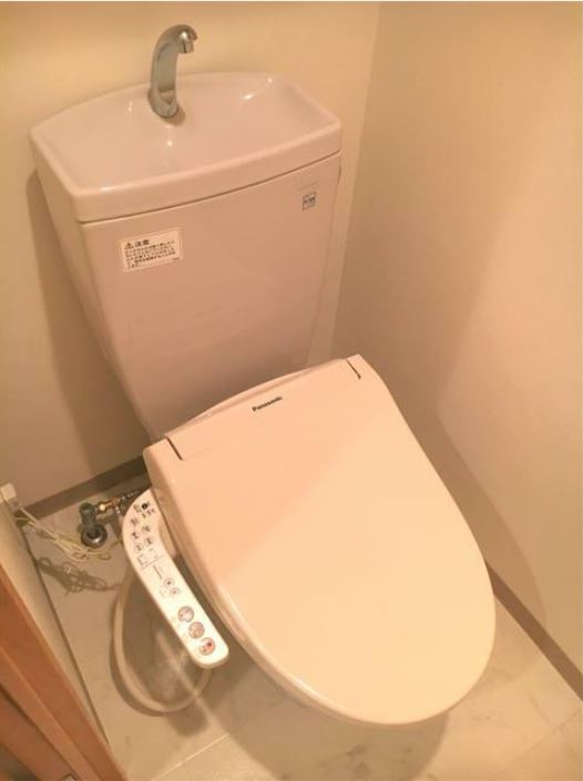 R.K plaza 新横浜IIのトイレ写真
