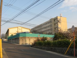 中学校　名古屋市立神沢中学校（中学校）まで1066m