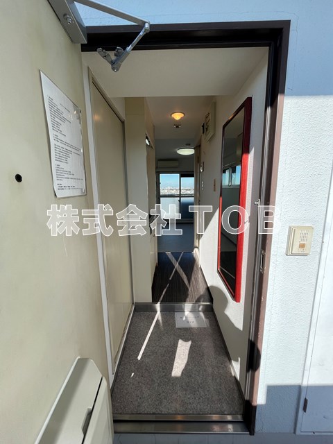 スカイコート下高井戸の玄関写真