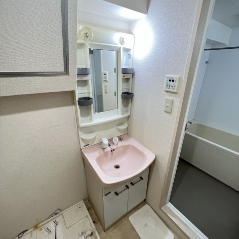 アヴォワール丸の内の内装写真