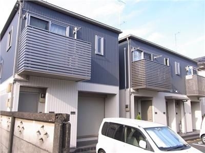 建物外観　南向きで日当たり良好です。