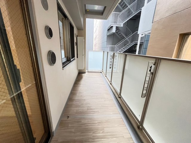 バルコニー　詳細は、RISUMO江坂本店→06-6155-7137までお