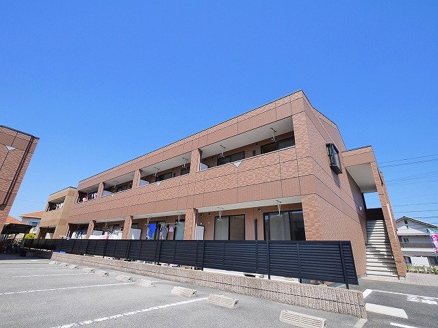 建物外観　落ち着いた外観です。