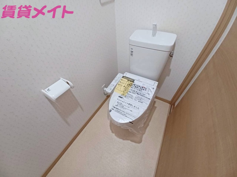 トイレ　※同棟５階同型別部屋の写真です