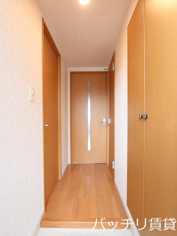 西鉄天神大牟田線 雑餉隈駅 徒歩9分 7階建 築18年の玄関写真