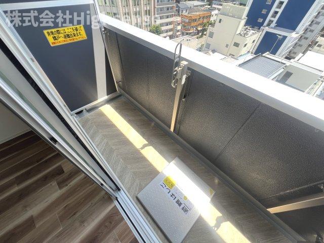 バルコニー　バルコニーからの眺めを楽しみながら食事をしませんか