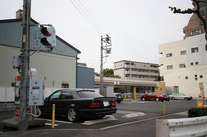 コンビニ　セブンイレブン 名古屋泉2丁目店（コンビニ）まで20m